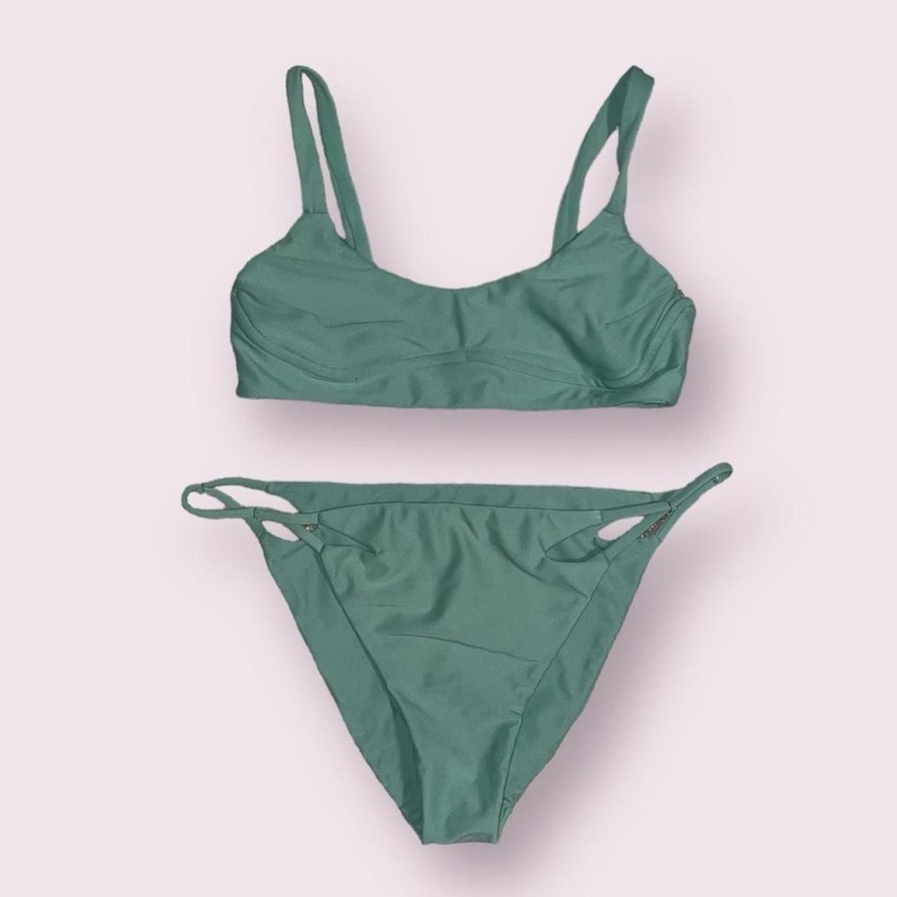 Benoa Aina Set